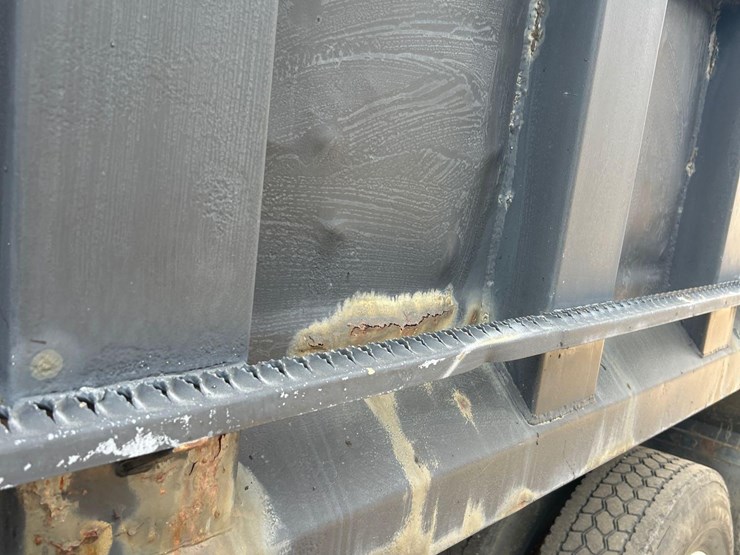 2007-sterling-l9500-image-14