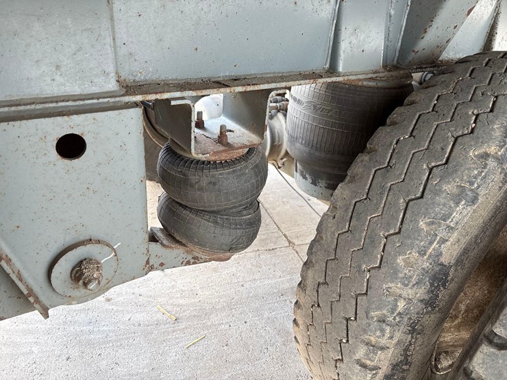 2015-smithco-side-dump-image-29