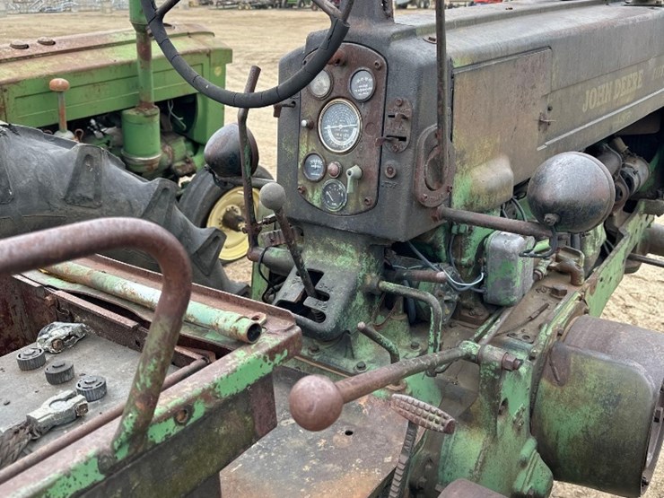 john-deere-70-image-8