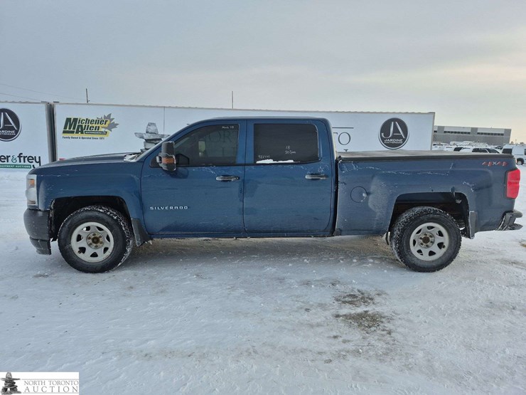 2018-chevrolet-silverado-1500-image-3