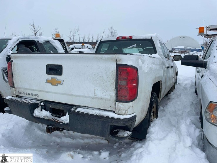 2015-chevrolet-silverado-1500-image-3