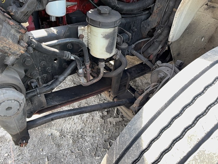 2017-international-durastar-4300-image-16