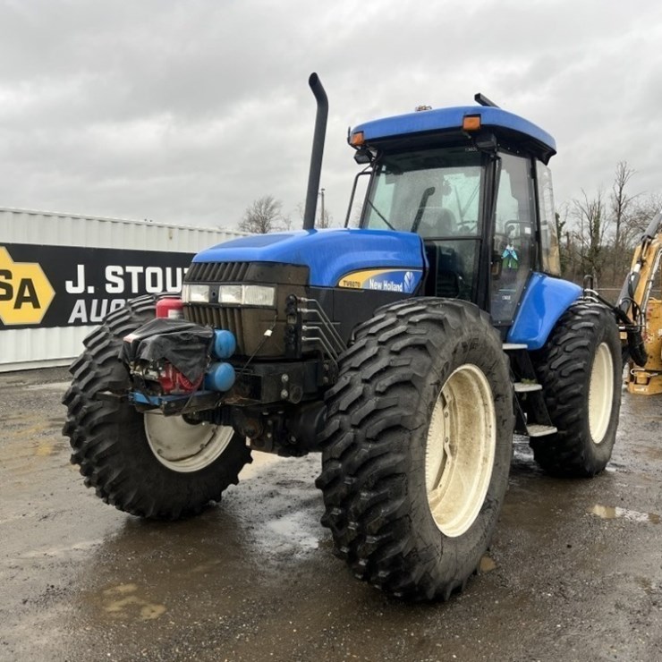 2013 New Holland TV6070 4WD Tractor