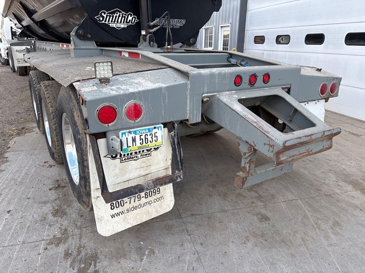 2015-smithco-side-dump-image-35