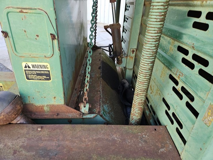 john-deere-100-image-19