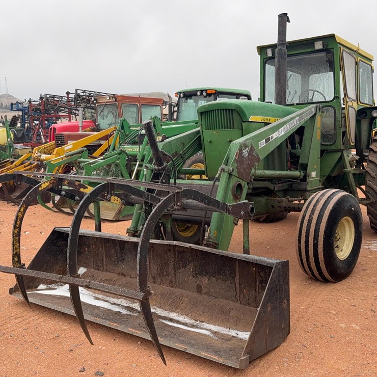 JOHN DEERE 4520