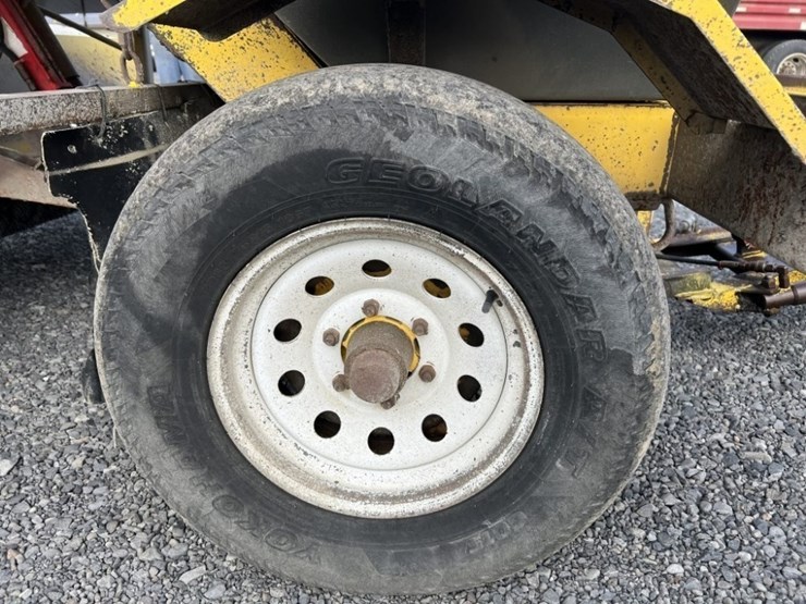 2015-superior-broom-dt80j-image-23