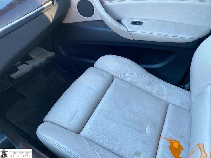 2011-bmw-x5-image-49