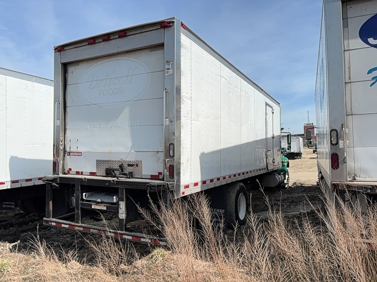 2016-international-durastar-4300-image-4