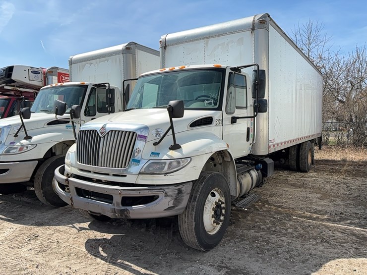 2015-international-durastar-4300-image-1