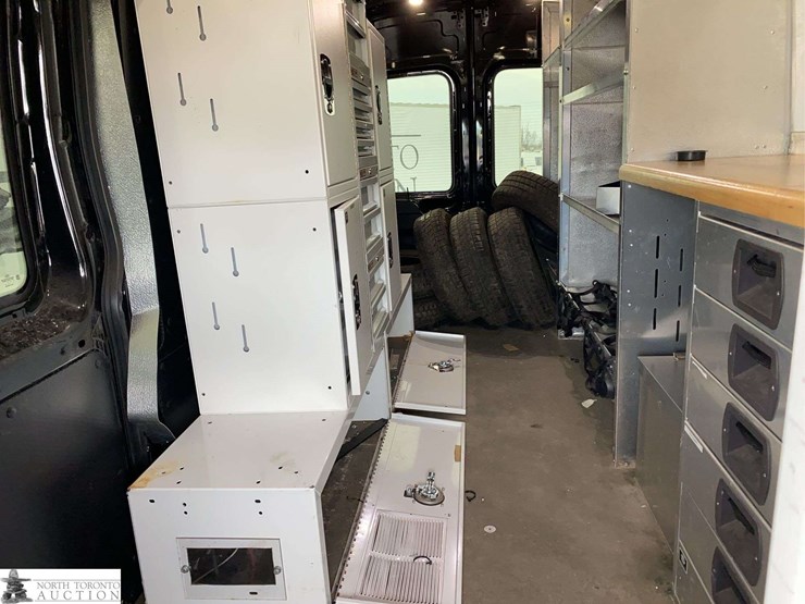 2017-ford-transit-image-16