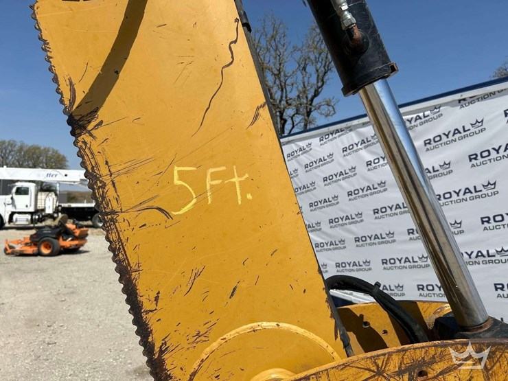 2011-caterpillar-420e-image-28