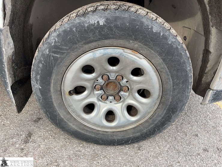 2011-gmc-sierra-1500-image-21