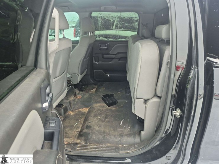 2015-chevrolet-silverado-1500-image-17