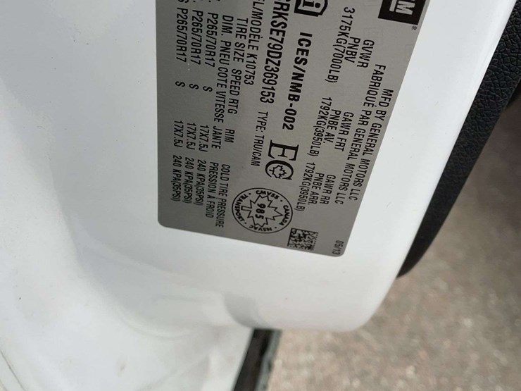 2013-chevrolet-silverado-1500-image-23