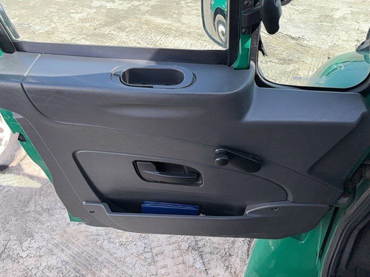 2016-international-durastar-4300-image-9