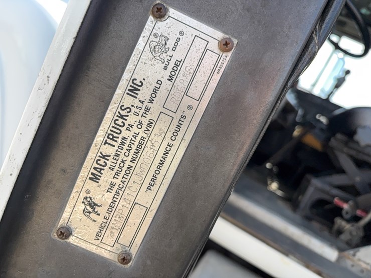 mack-rd688s-image-17