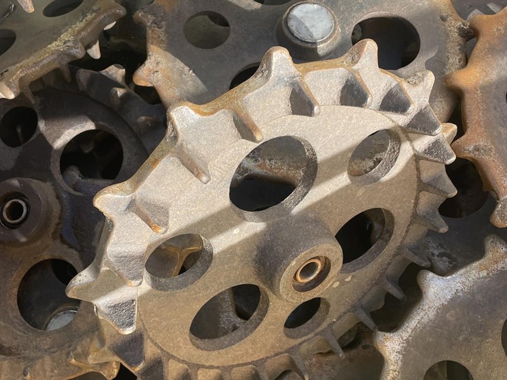 fingertill-planter-closing-wheels-image-3