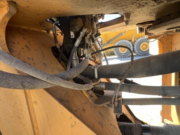 2022-volvo-l90h-image-20