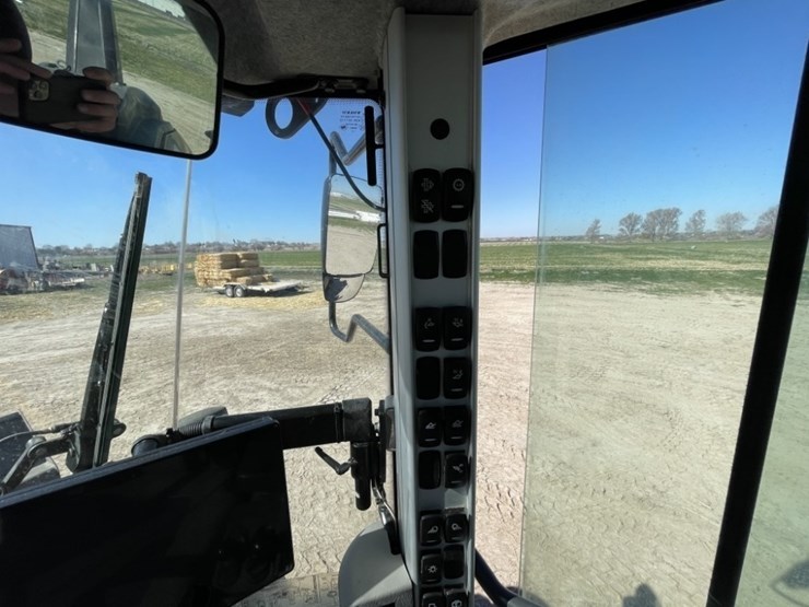 2023-volvo-l70h-image-34