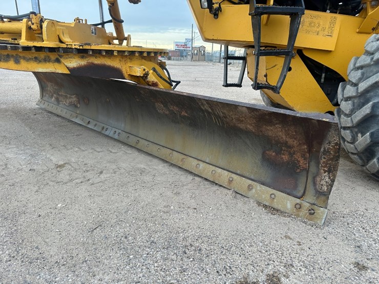 2007-volvo-g720b-image-7