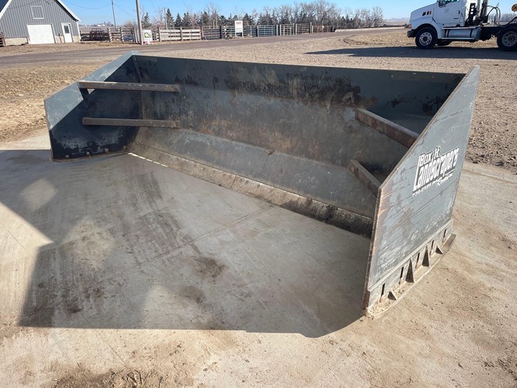 raveling-12ft-volvo-loader-mount-push-blade--1-owner-image-1