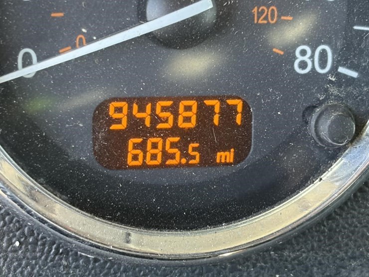 2017-peterbilt-389-image-26