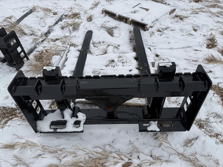 60"-pallet-forks-w/-bale-spear-image-7