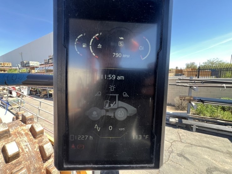 volvo-sd115b-image-20