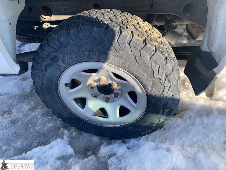 2018-chevrolet-silverado-1500-image-10
