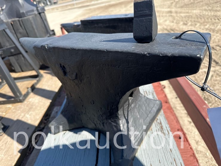 1716---21"-x-4.5"-anvil---from-the-harlan-beer-estate-image-4