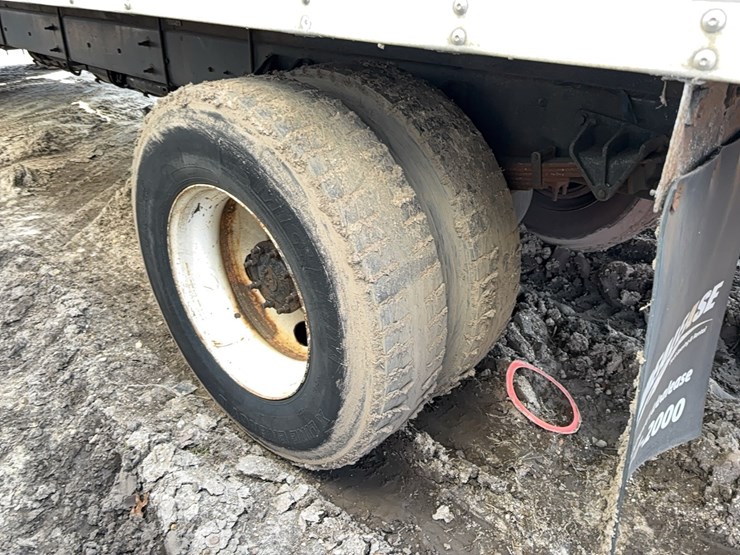 2016-international-durastar-4300-image-7