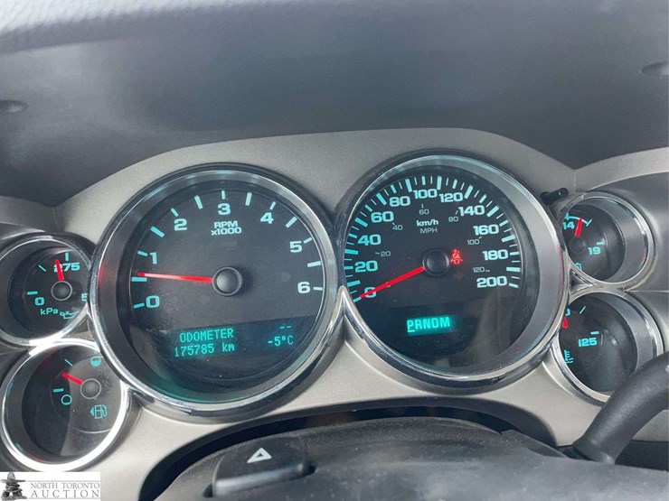 2013-chevrolet-silverado-1500-image-12