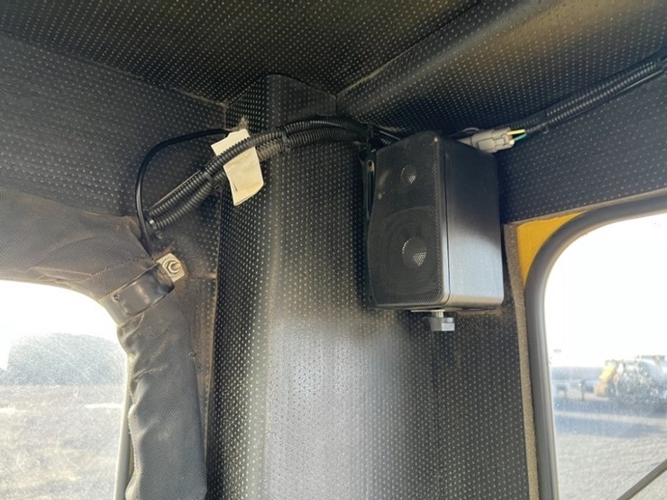 2015-superior-broom-dt80j-image-35