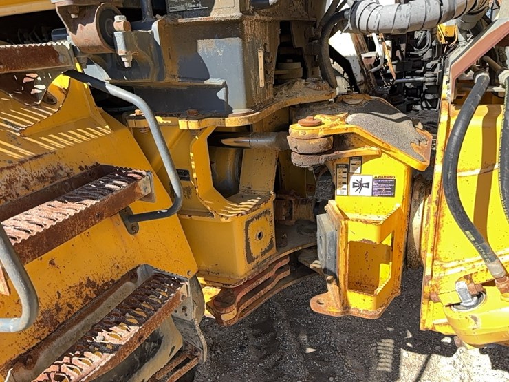 deere-300d-ii-image-11