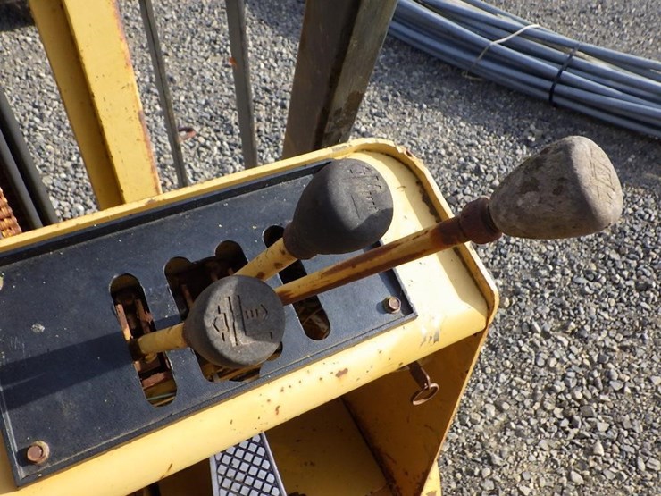 caterpillar-v40c-image-18