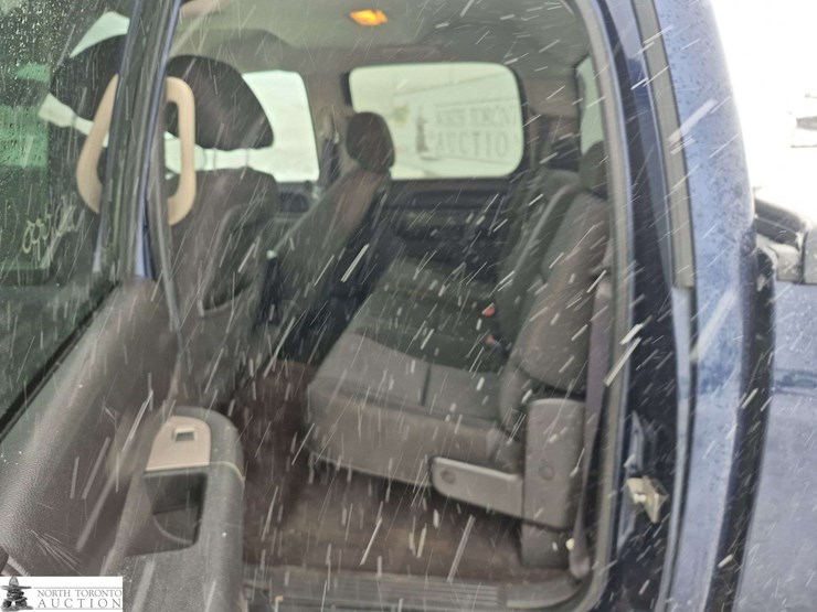 2011-gmc-sierra-1500-image-21