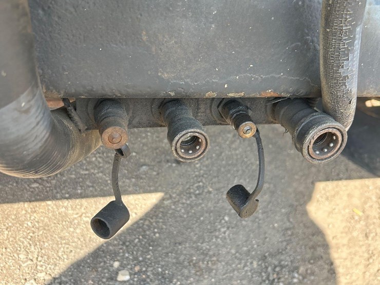 2007-sterling-l9500-image-36