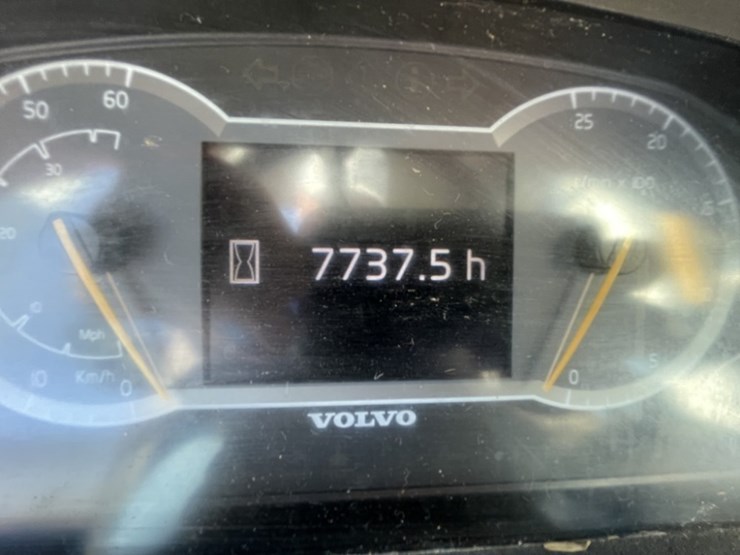 2023-volvo-l70h-image-43