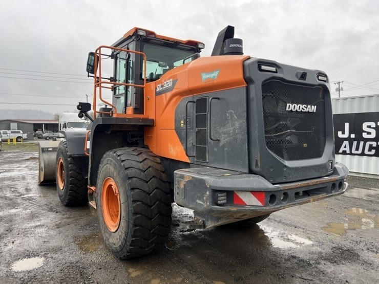 2021-doosan-dl320-7-image-6