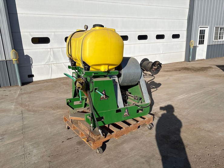 a1-60-gallon-3pt-mist-sprayer--1-owner-image-2