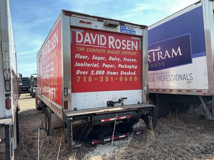 2017-international-durastar-4300-image-3