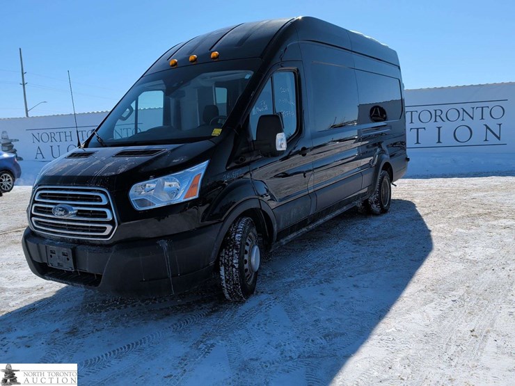 2017-ford-transit-image-1