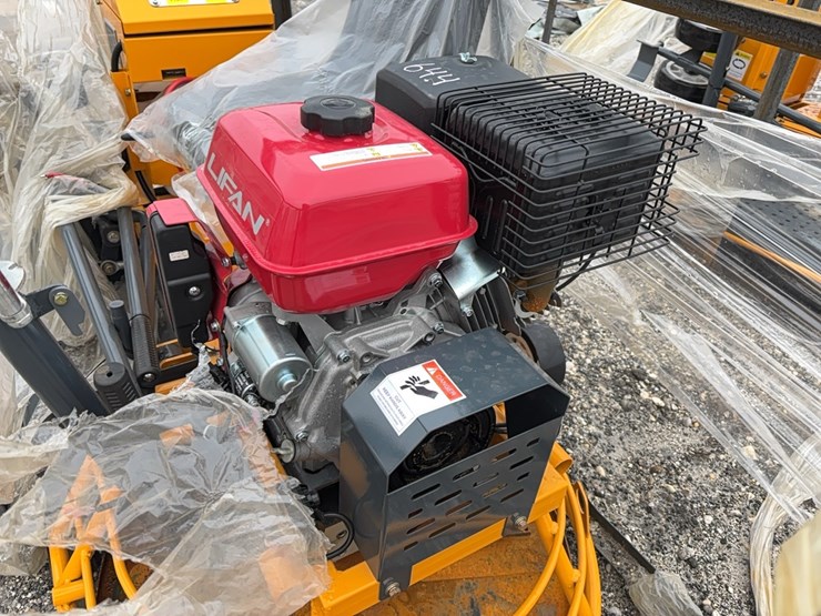 new-mms-ms80r-ride-on-power-trowel-new-support-equipment-image-4