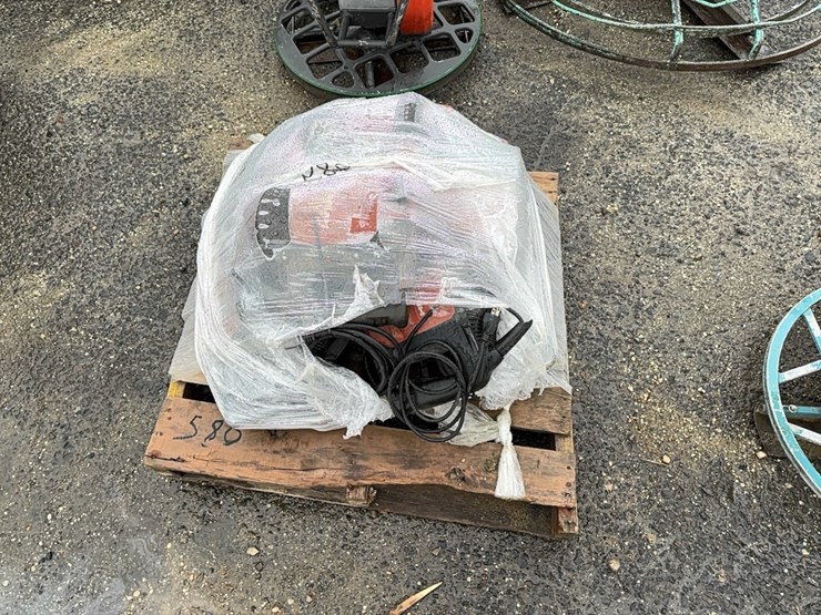 pallet-of-assorted-chipping-hammers-support-equipment-image-1