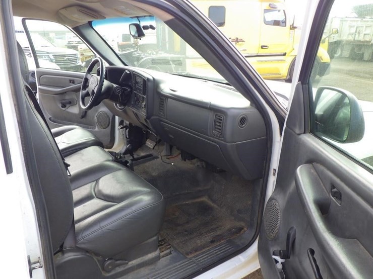 2003-chevrolet-1500-image-6