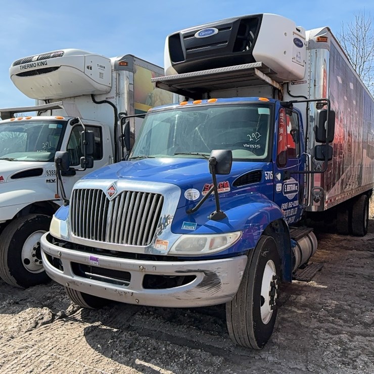 2017 INTERNATIONAL DURASTAR 4300