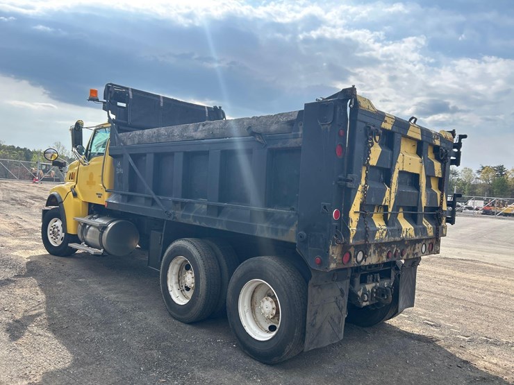 2007-sterling-l9500-image-3