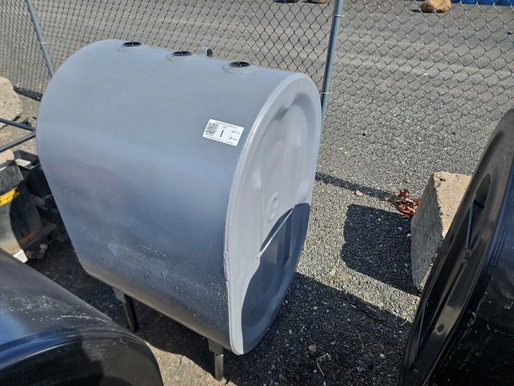 138-gallon-fuel-storage-tank-image-1