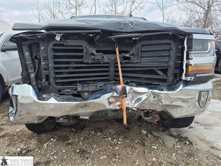 2017-chevrolet-silverado-1500-image-24